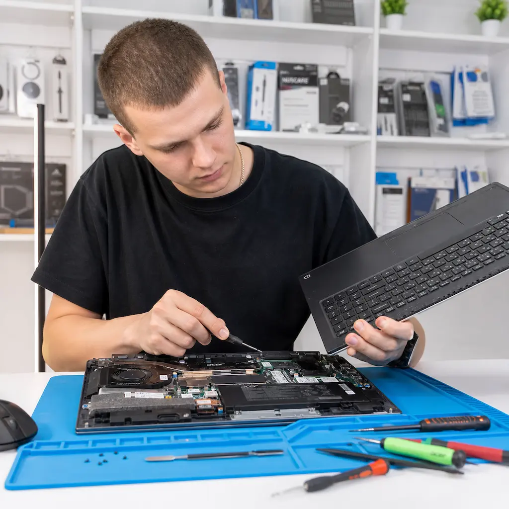 заменить клавиатуру на ноутбуке Acer в Артёме