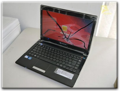 Замена матрицы Packard Bell в Артёме